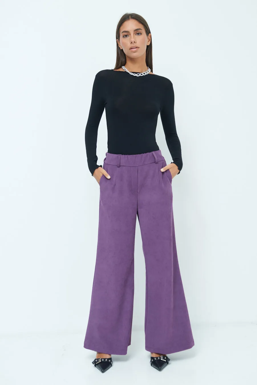 High-waisted flared velvet trousers wholesale